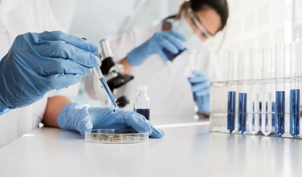 1-asian-women-working-together-chemical-project